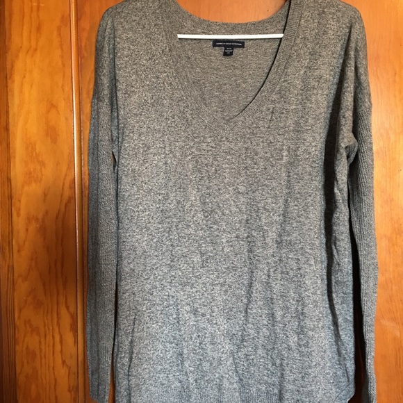 American Eagle V-neck sweaters - Picture 2 of 4
